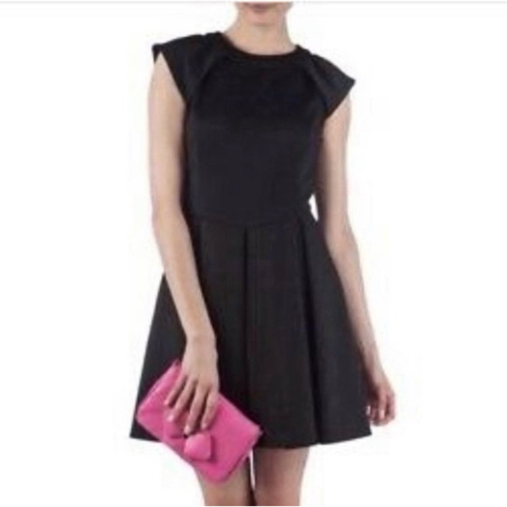 🟣SOLD🟣$375 Ted Baker Black Kipp Mesh Back Mini Dress Size 4 - Picture 6 of 13